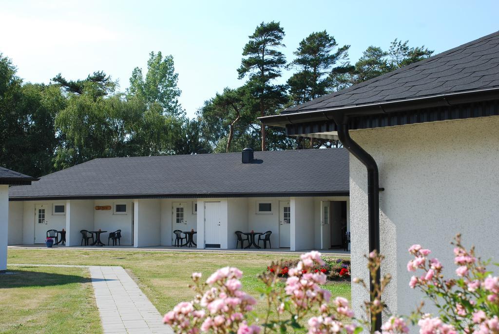 Hoellviksnaes Moeten Mat Logi Höllviken Rom bilde